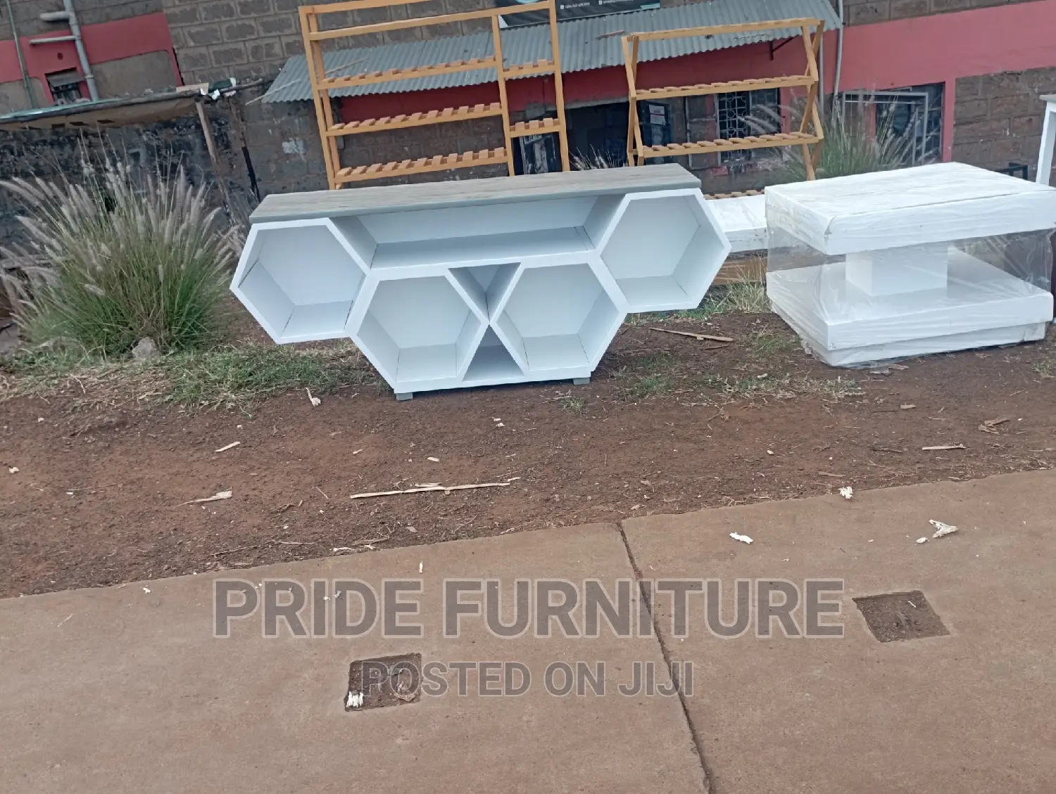 TV Stand Honeycomb