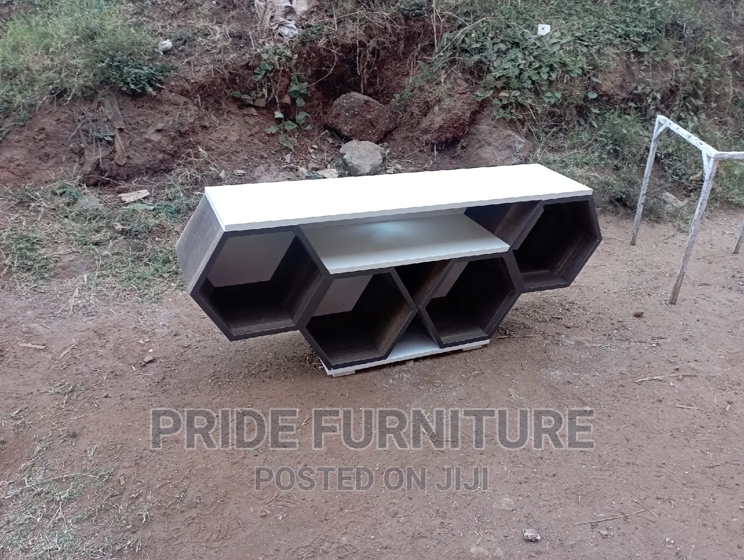 TV Stand Honeycomb