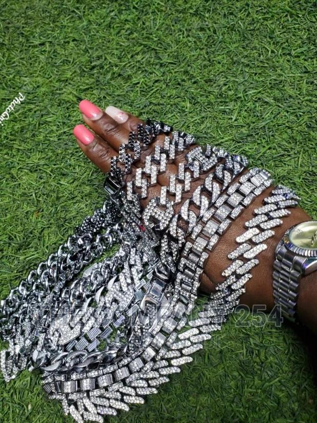 Designer Quality Legit Original Iced Chains - thumbnail 3