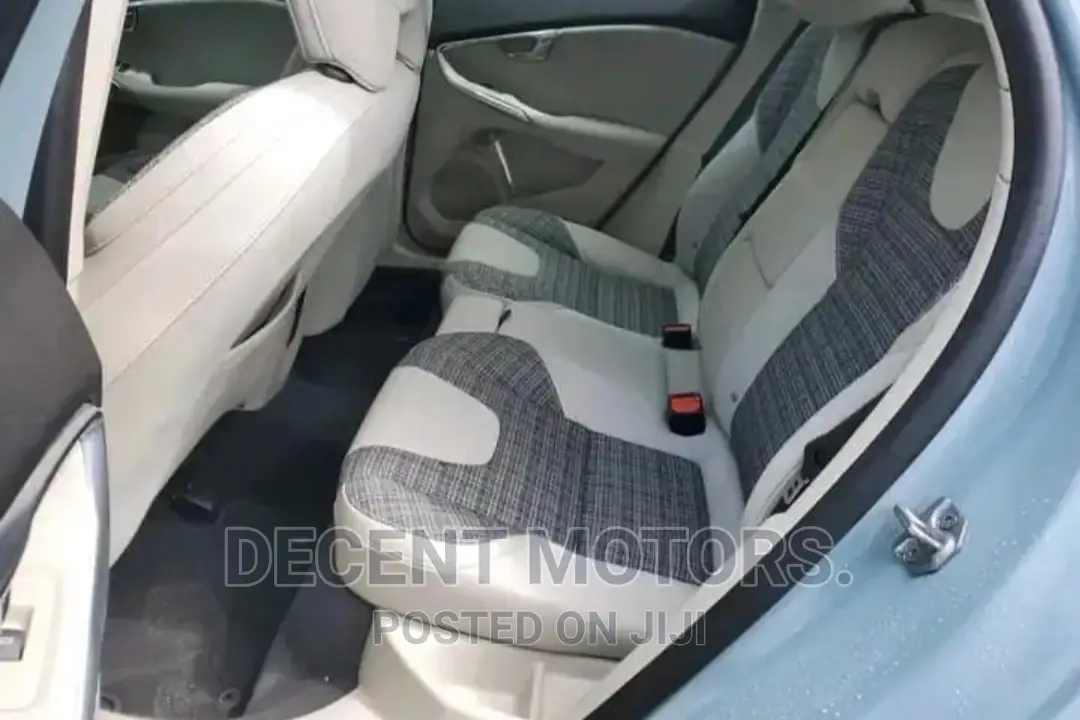 Volvo V40 2017 Blue