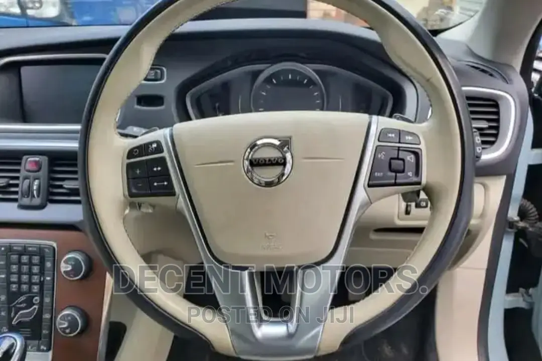 Volvo V40 2017 Blue