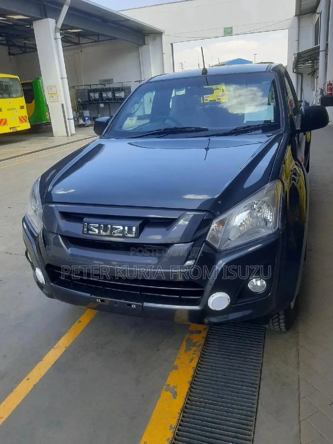 New Isuzu D-MAX 2023 Gray