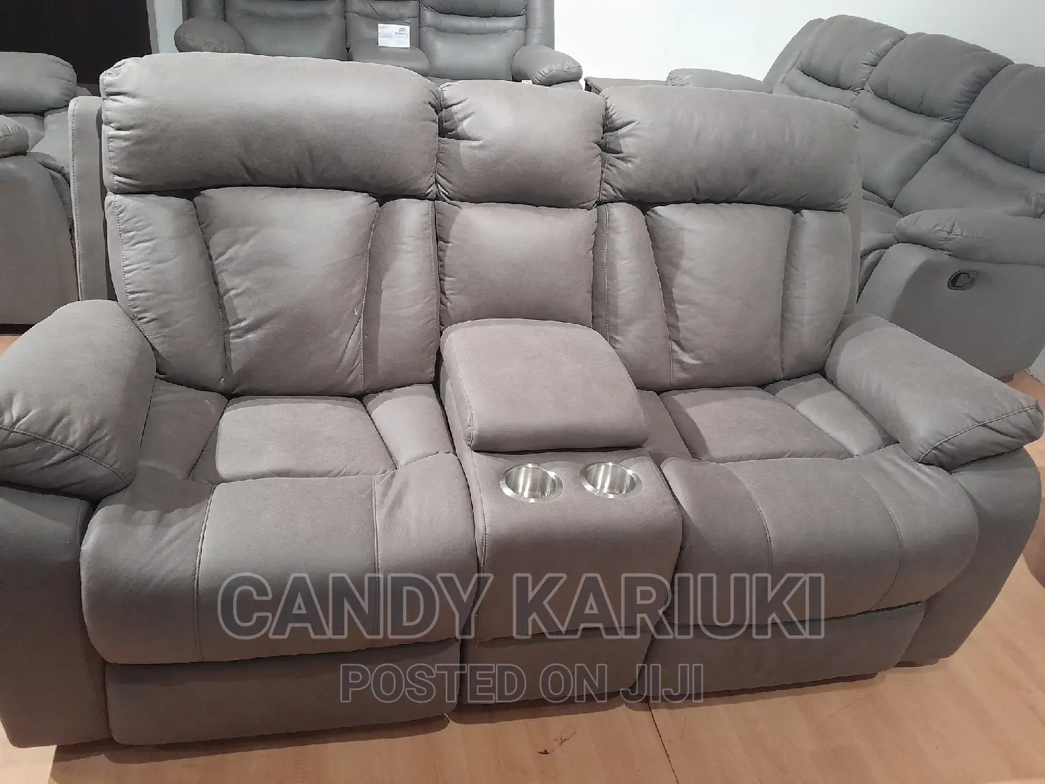 Spacious 2 Seater Recliner Sofa Set