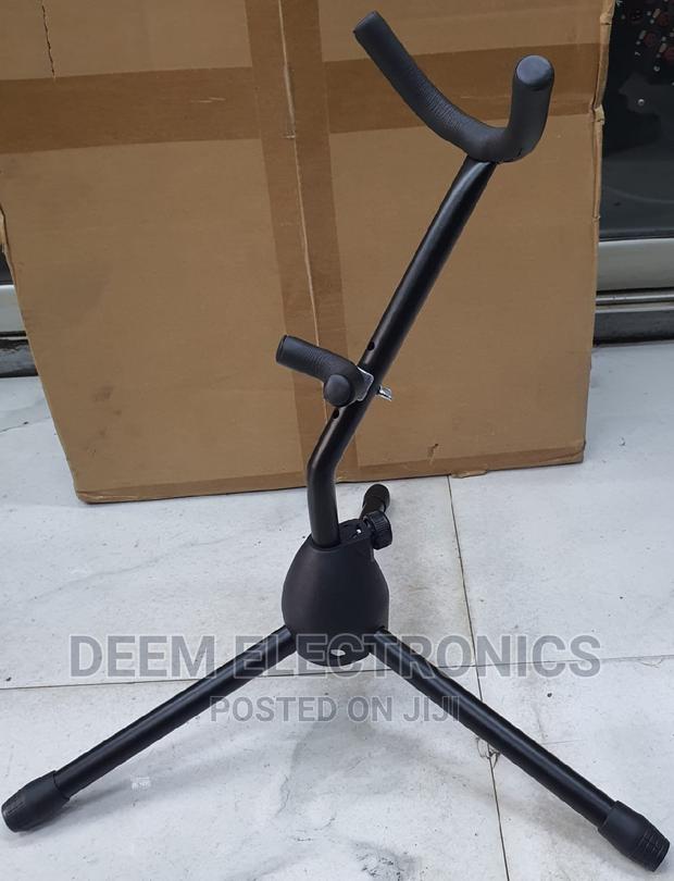 Saxophone Stand - main view