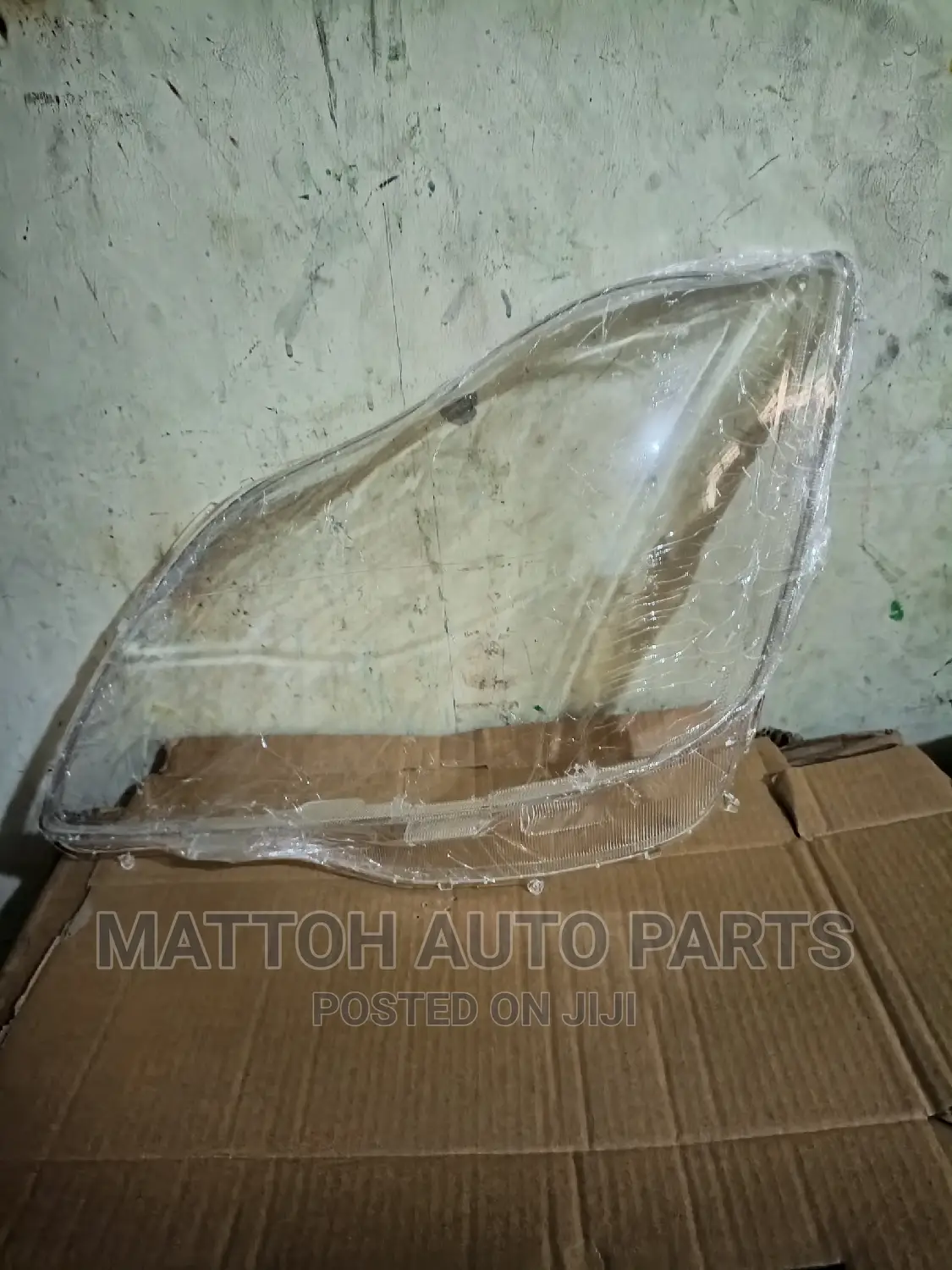 Head Light Lens Crown 2005