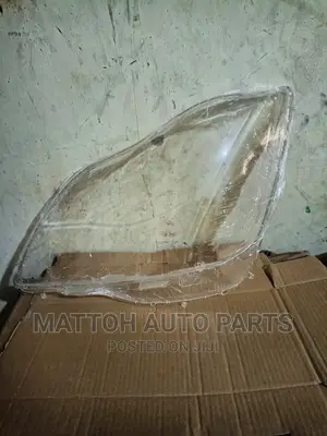 Head Light Lens Crown 2005