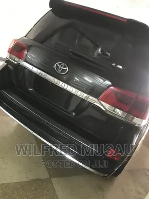 Toyota Land Cruiser 4.0 V6 DSL 2015 Black