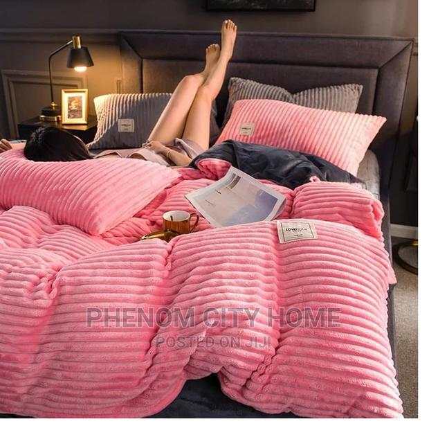 Quality Warm Velvet Duvet Set - thumbnail 2