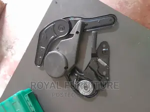 Seats Adjuster