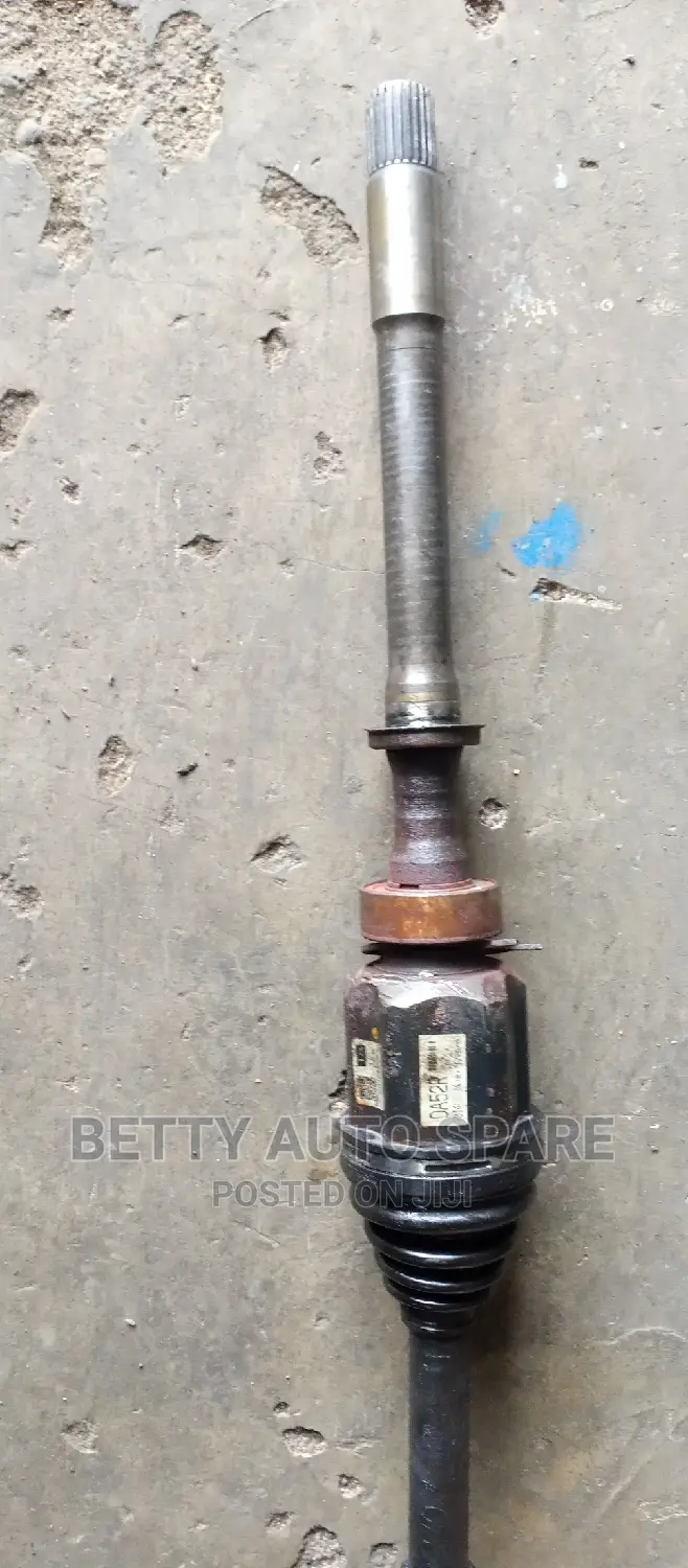 Toyota RAV4 4 Wd AC 30R Drive Shaft
