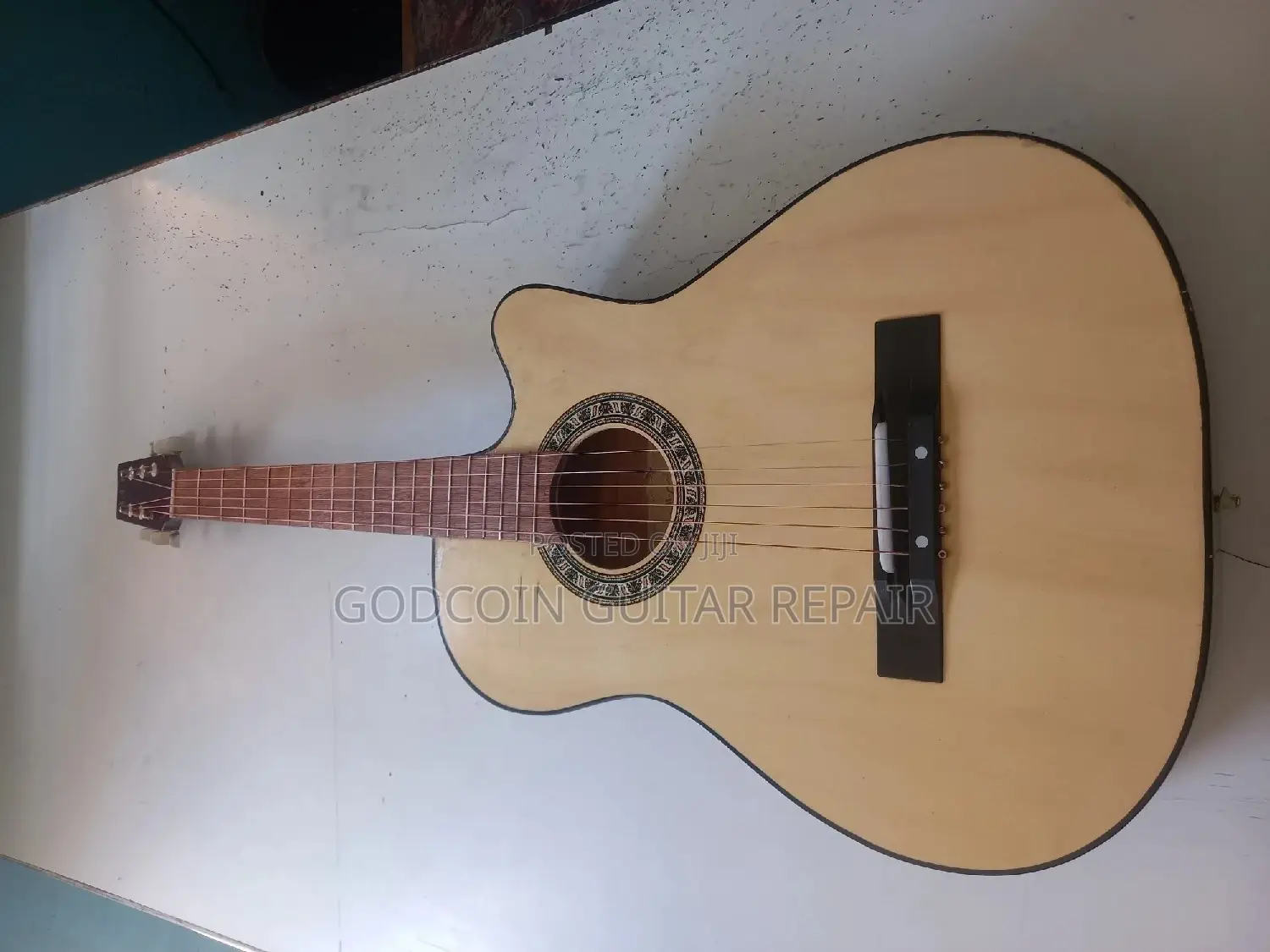 Guitar Repair / Guitar Fix