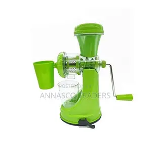 Signature Manual Fruit and Vegetable Hand Juicer With Waste