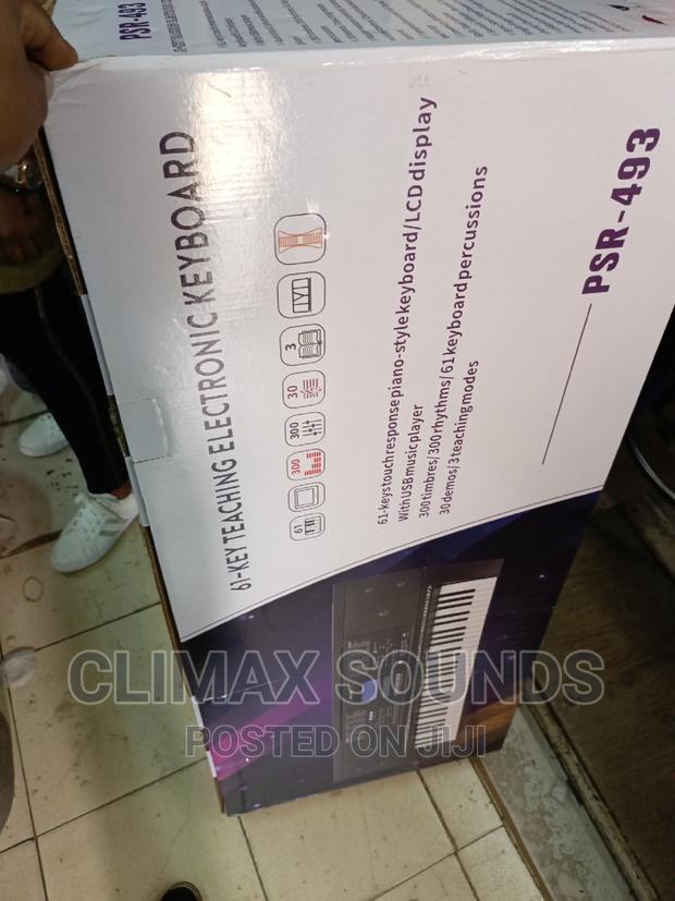 PSR- 493 Electronic Keyboard F - main view