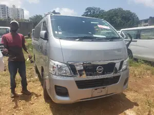 Nissan Caravan (Urvan) 2016 Silver