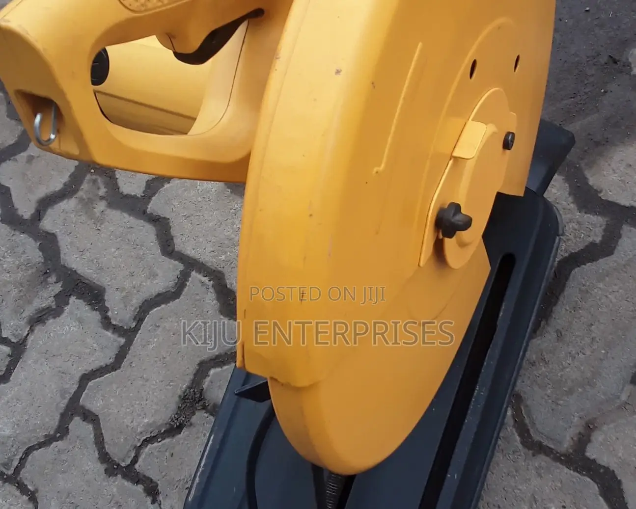 Cut Off Saw Machine of Dewalt