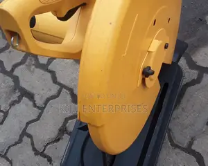 Cut Off Saw Machine of Dewalt