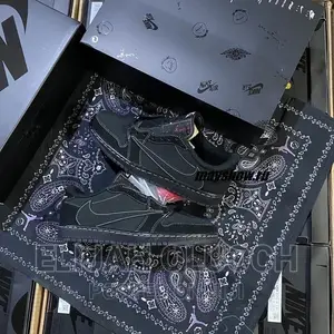 Nike Air Jordan 1 Black Phantom
