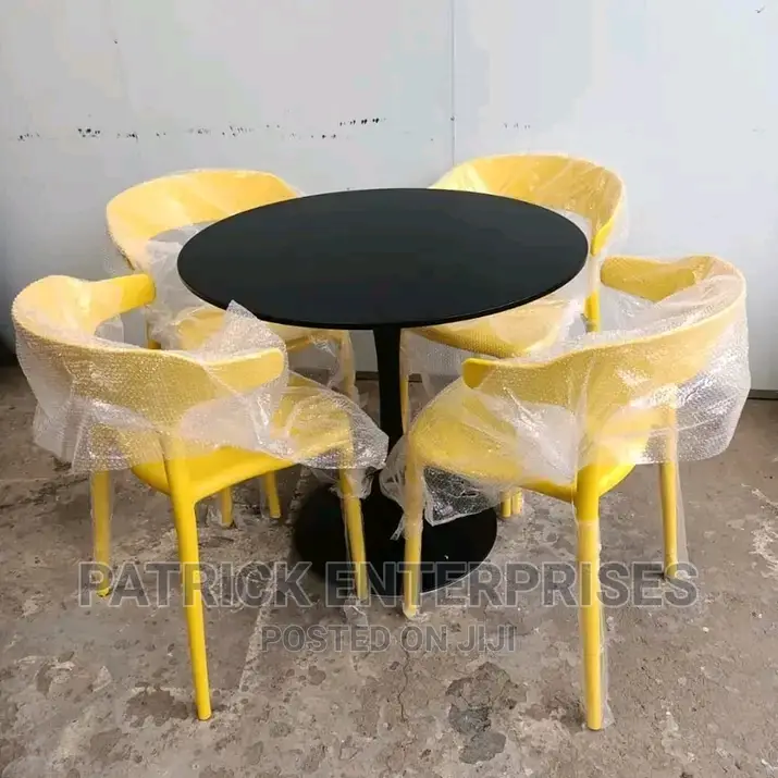 Imported Outdoor Dinning Set 4 Seater