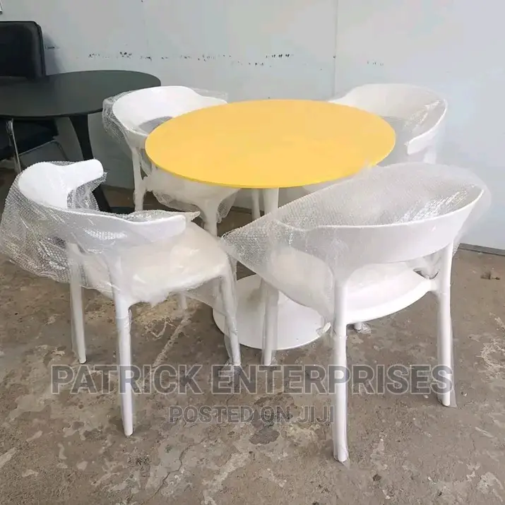 Imported Outdoor Dinning Set 4 Seater