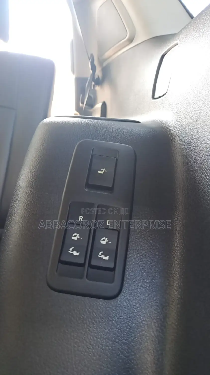 Toyota Land Cruiser Prado 2016 Gray