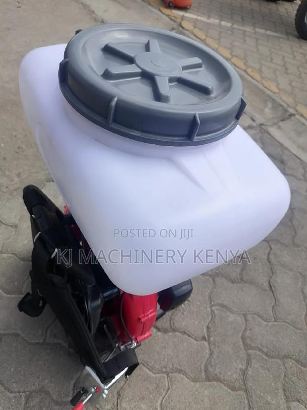 Power Knapsack Sprayer-2 Stroke Engine-20litres Capacity - main view