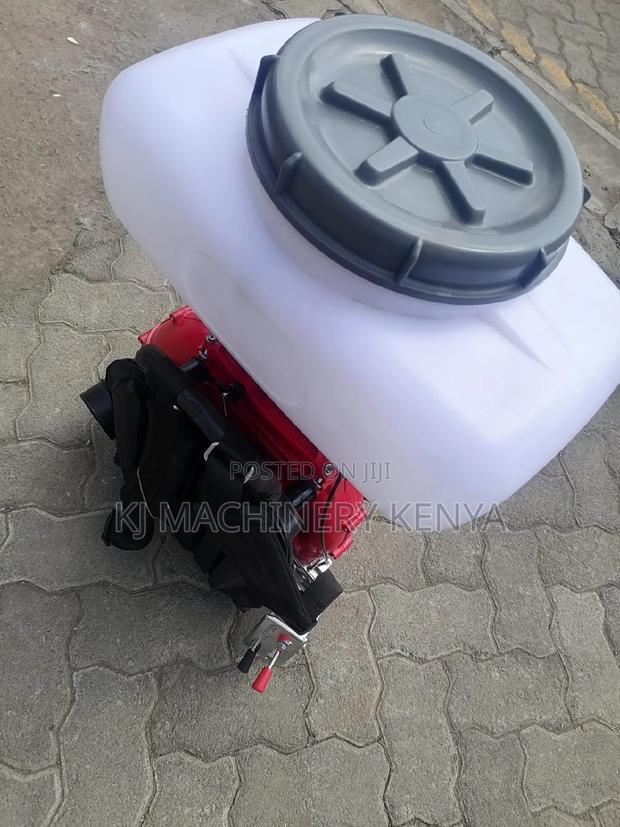 Power Knapsack Sprayer-2 Stroke Engine-20litres Capacity - thumbnail 4