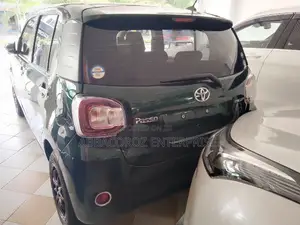 Toyota Passo 2016 Green