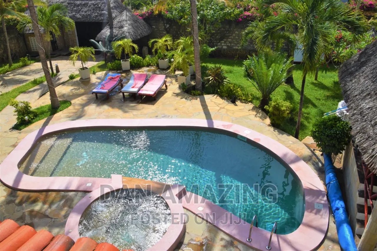 6bdrm Villa in Watamu for sale