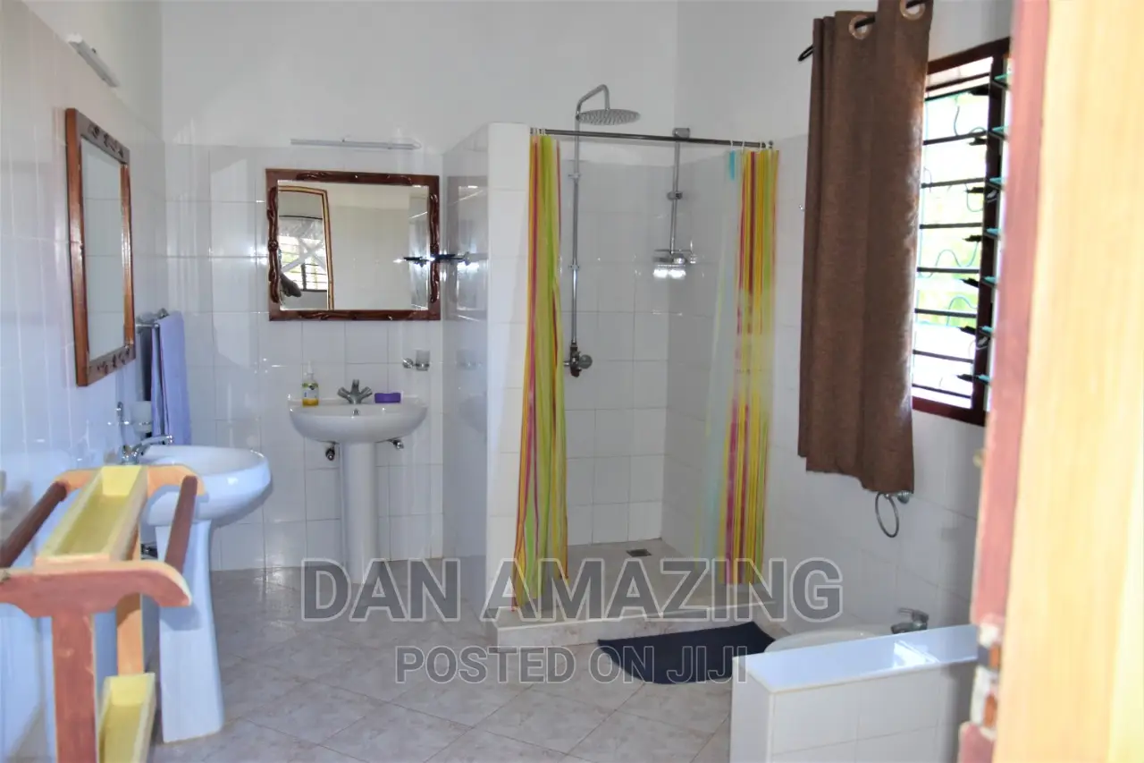 6bdrm Villa in Watamu for sale