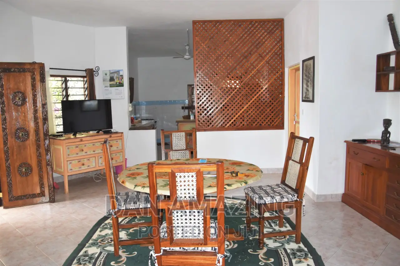 6bdrm Villa in Watamu for sale