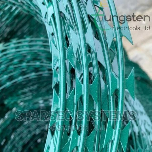 Green Electric Fence Razor Wire