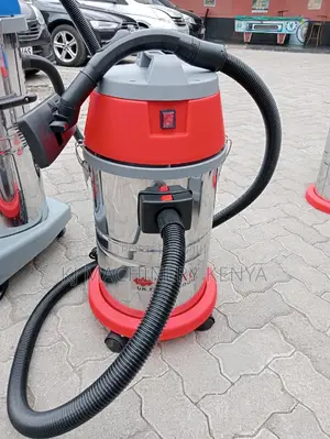 100 Litres Windsor Technology Vacuum Cleaner