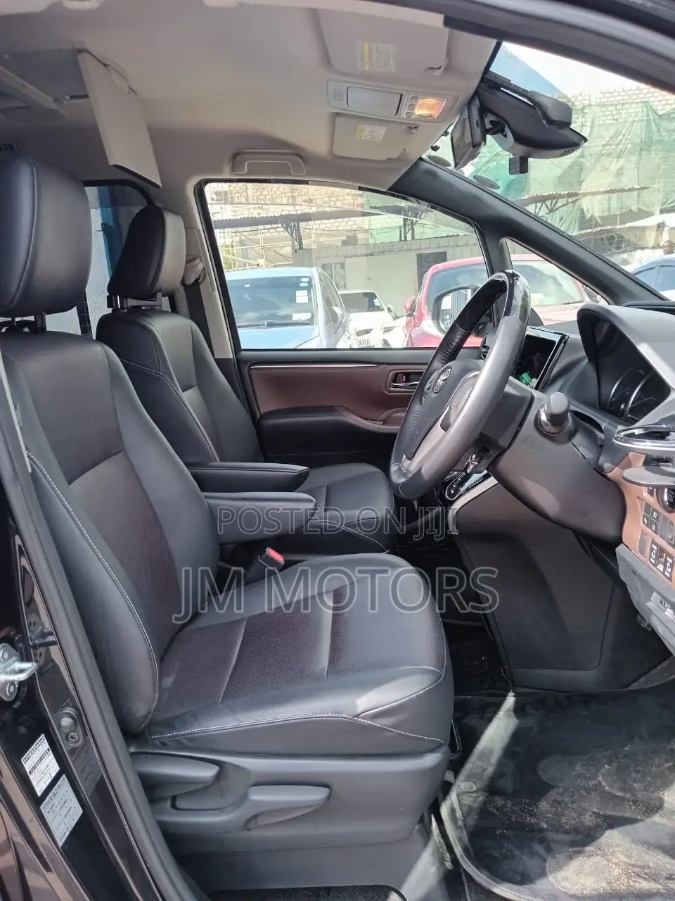 Toyota Esquire 2016 Burgundy