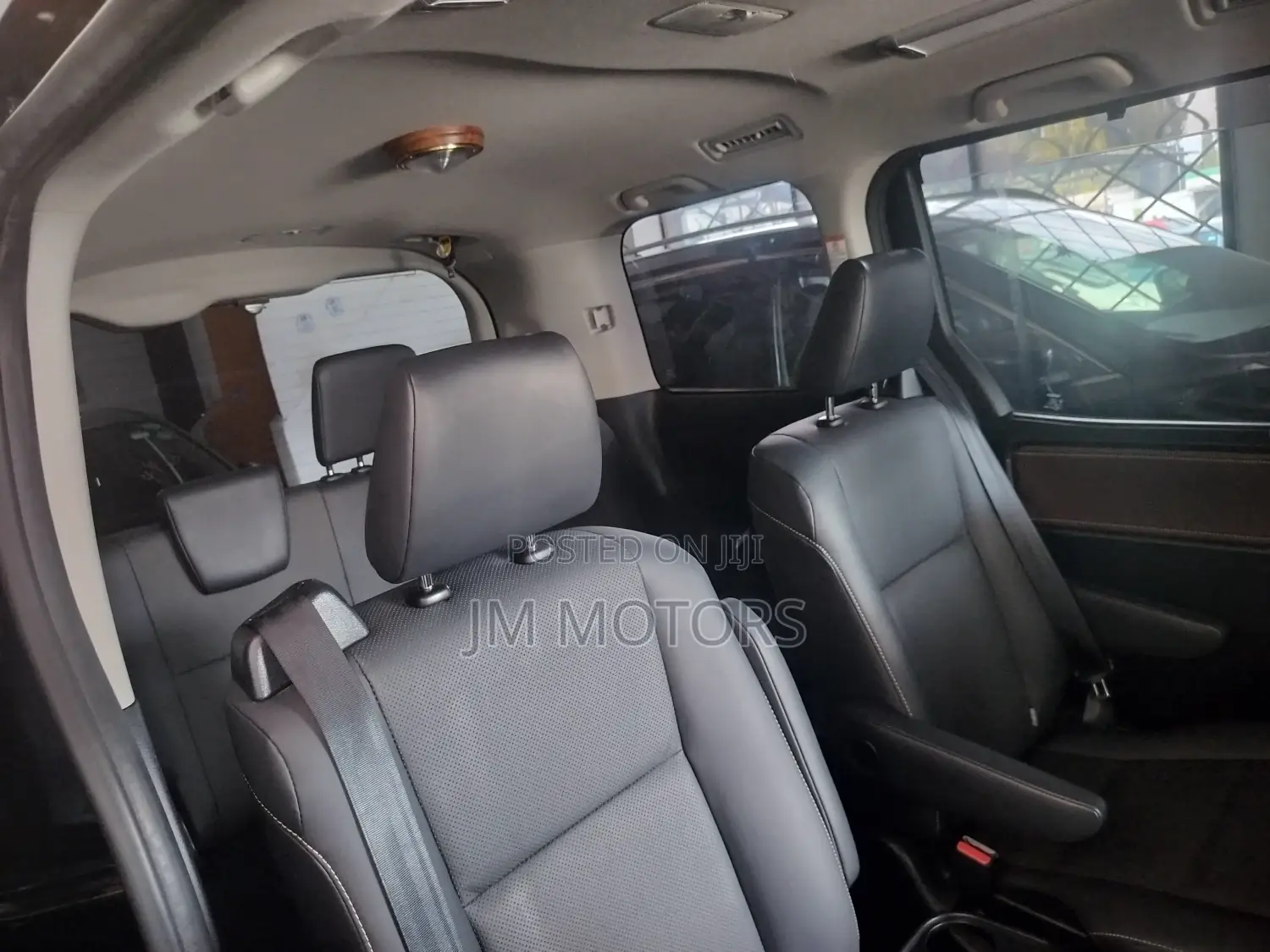 Toyota Esquire 2016 Burgundy