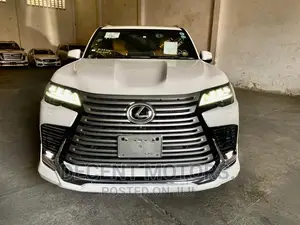 Lexus LX 2022 White