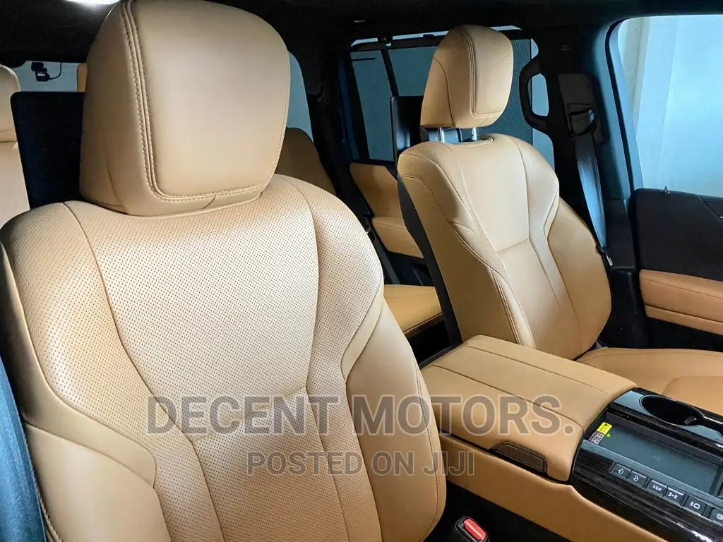 Lexus LX 2022 White