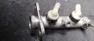 Toyota Hiace 9 L Master Cylinder