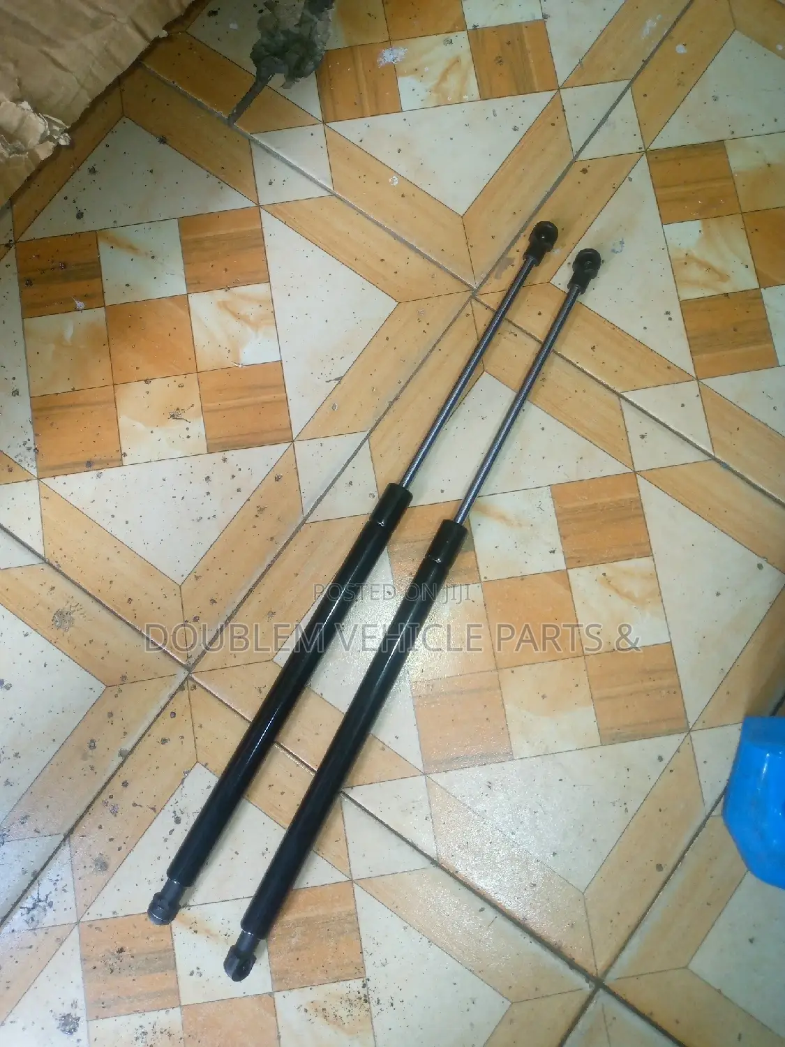 Bootshocks Toyota Wish/Fielder/Universal