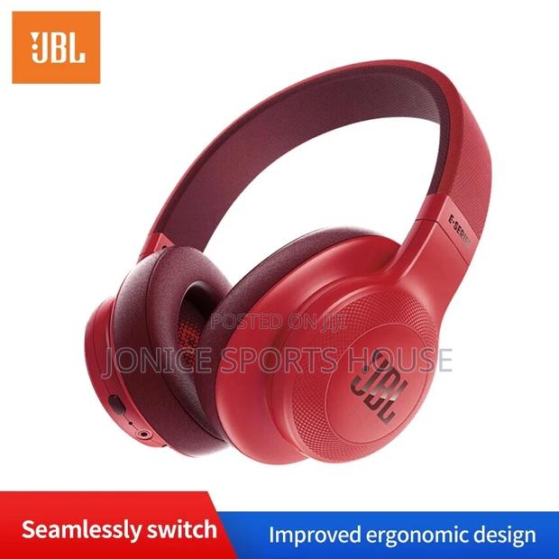 Wireless Bluetooth Headphones - thumbnail 2