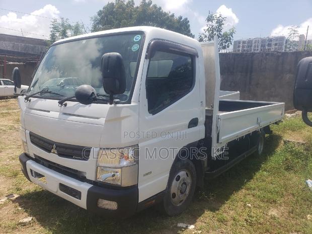 Mitsubishi Canter - thumbnail 2