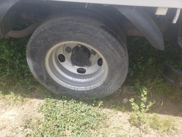 Mitsubishi Canter - thumbnail 9