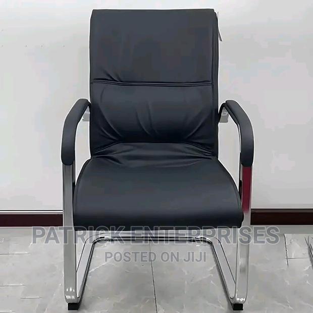 Executive Office Leather Visitors Chairs - thumbnail 2