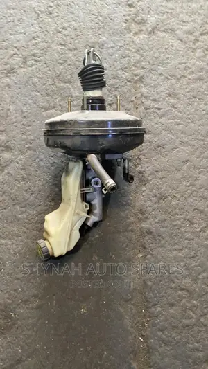 Brake Master Cylinder and Booster Toyota Corolla Fielder