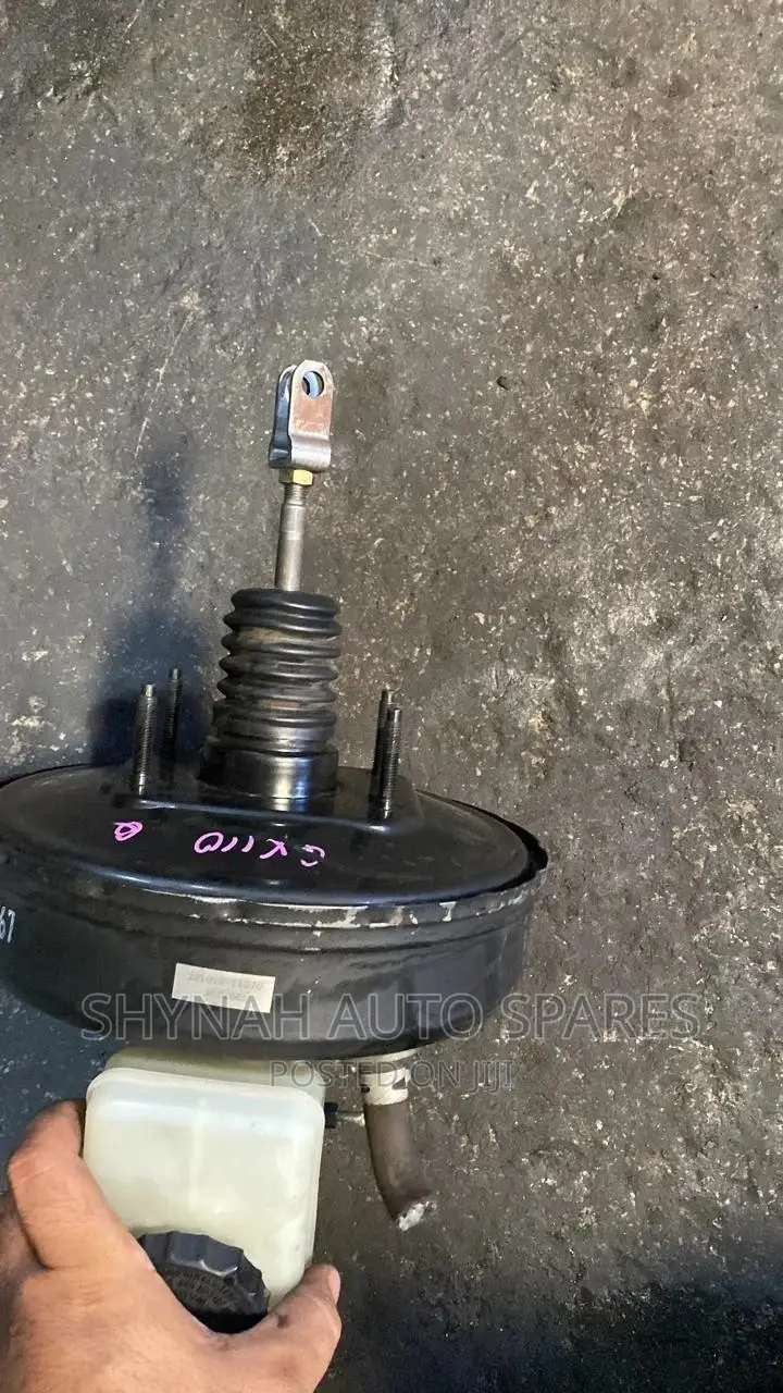 Brake Master Cylinder and Booster Complete Toyota Mark II