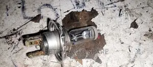 Toyota Hilux Vigo Headlight Bulb
