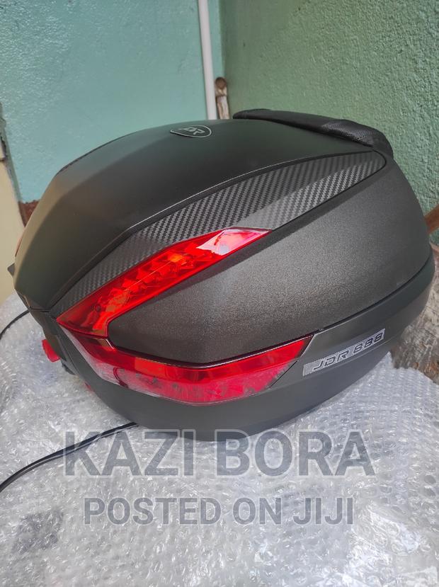 Motorcycle Top Box - Brand New - thumbnail 4
