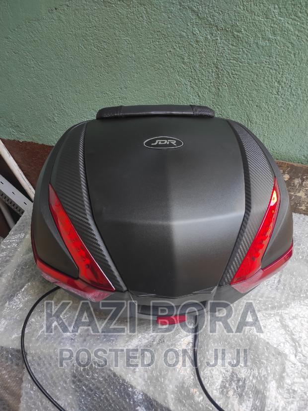 Motorcycle Top Box - Brand New - thumbnail 9