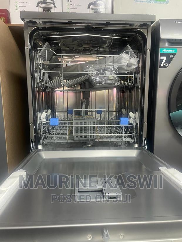 Hisense 13 Plates HS622E90G Dishwasher - thumbnail 2