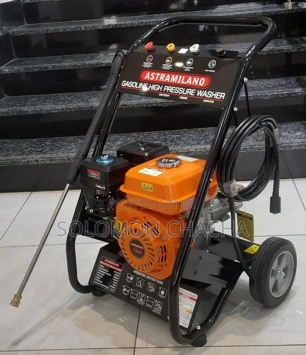 Astramilano Pressure Washer 3200psi 7.5hp Engine - main view
