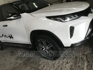 Toyota Fortuner 2017 White